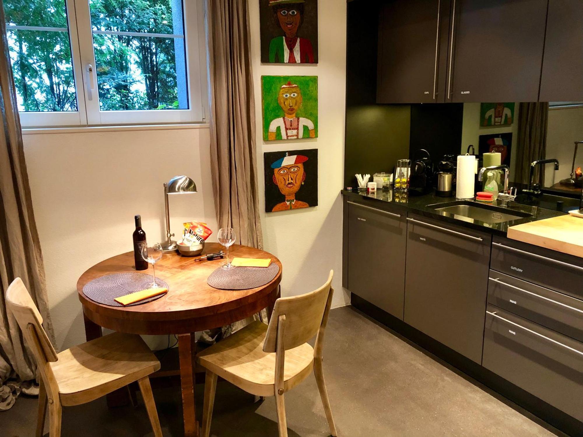 Apartamento Eclectic Garden In A Quiet Residential Area